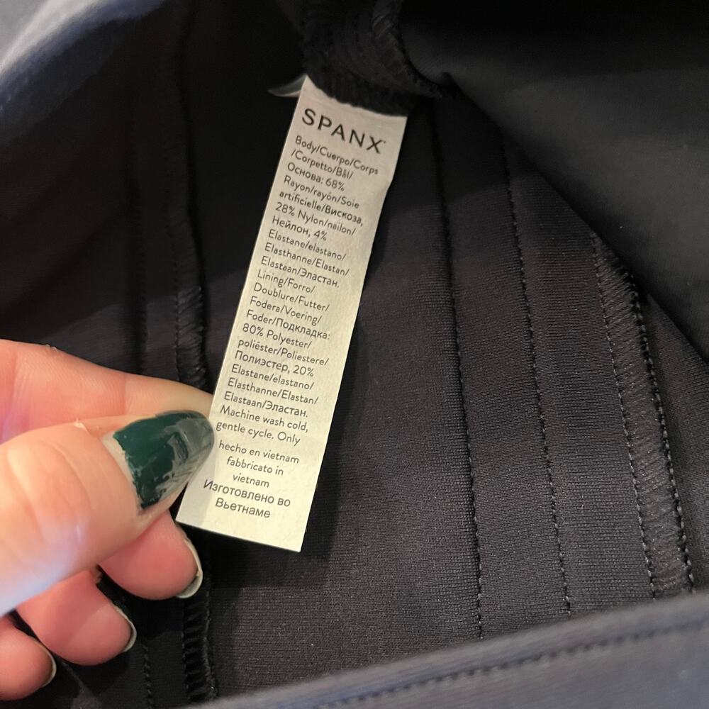 Spanx SPANXsupersmooth PerfectFit Ponte Slim Straight Pant in Navy Size Large - Picture 8 of 12